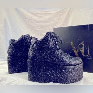 YRU Black Qozmo Glitter Platform Sneakers